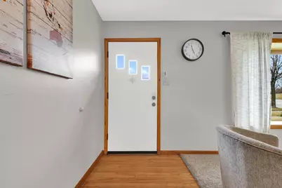 3309 E Lunham Ave, Cudahy, WI 53110 - Photo 3