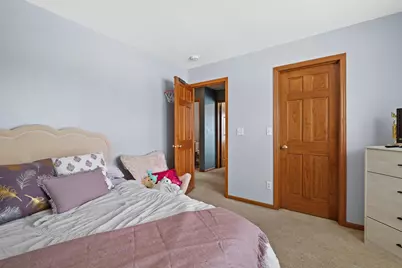 6427  San Marino Dr, Racine, WI 53406 - Photo 25