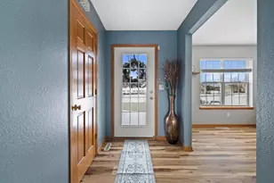 6427 San Marino Dr, Racine, WI 53406 - Photo 7