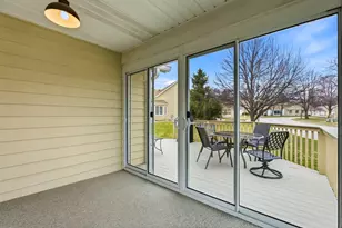 936 Spyglass Hill, Racine, WI 53185 - Photo 21