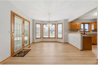 936  Spyglass Hl, Racine, WI 53185 - Photo 7