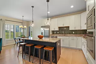 520 N Stone Ridge Dr, Lake Geneva, WI 53147 - Photo 9