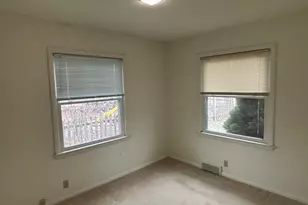 7171 N Seneca Ave, Glendale, WI 53217 - Photo 11