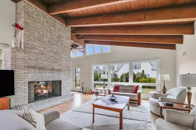 3429  Chatham St, Racine, WI 53402 - Photo 3