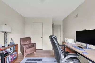 3429  Chatham St, Racine, WI 53402 - Photo 15