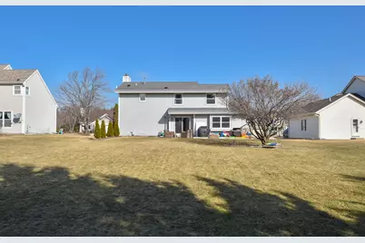 N57W24867  Clover Dr, Sussex, WI 53089 - Photo 33