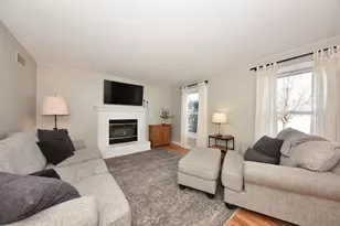 N57W24867 Clover Dr, Sussex, WI 53089 - Photo 3