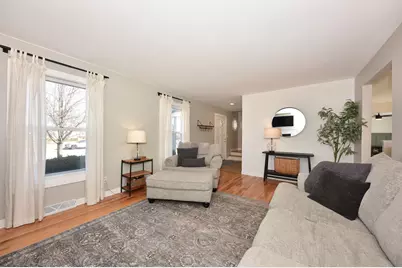 N57W24867  Clover Dr, Sussex, WI 53089 - Photo 5