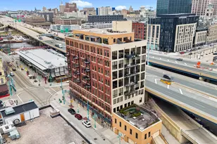 400 N Broadway, Milwaukee, WI 53202 - Photo 35