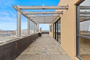 400 N Broadway, Milwaukee, WI 53202 - Photo 27