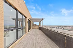 400 N Broadway, Milwaukee, WI 53202 - Photo 25