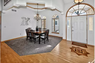 8244  Anna Ave, Racine, WI 53185 - Photo 5