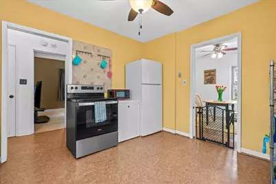 4521 S Lenox St, Milwaukee, WI 53207 - Photo 9