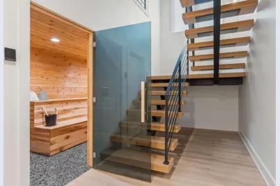 2409 N Terrace Ave, Milwaukee, WI 53202 - Photo 39