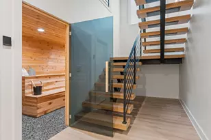 2409 N Terrace Ave, Milwaukee, WI 53202 - Photo 39