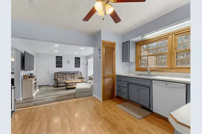 3135  North Ave, Sheboygan, WI 53083 - Photo 9