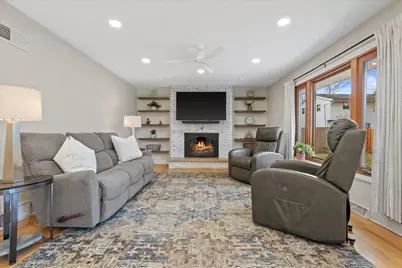 3675 S Poplar Rd, New Berlin, WI 53151 - Photo 11