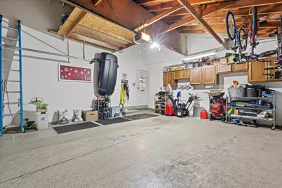 3675 S Poplar Rd, New Berlin, WI 53151 - Photo 39