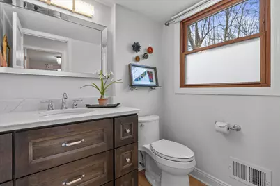 3675 S Poplar Rd, New Berlin, WI 53151 - Photo 21