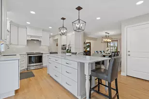 3675 S Poplar Rd, New Berlin, WI 53151 - Photo 5