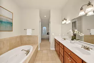 19045 Thomson Dr, Brookfield, WI 53045 - Photo 17