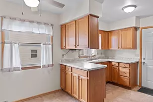 8934 W Tripoli Ave, Milwaukee, WI 53228 - Photo 9