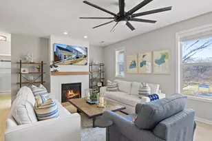 453 Mill St, Fontana, WI 53125 - Photo 17