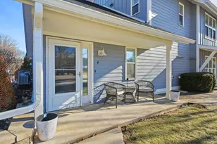 453 Mill St, Fontana, WI 53125 - Photo 11