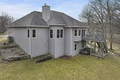 1138  Tall Oak Ct, Racine, WI 53406 - Photo 33