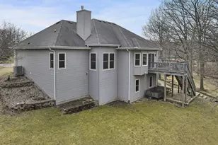 1138 Tall Oak Ct, Racine, WI 53406 - Photo 33