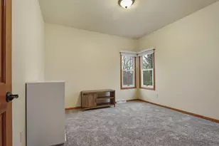 1138 Tall Oak Ct, Racine, WI 53406 - Photo 19