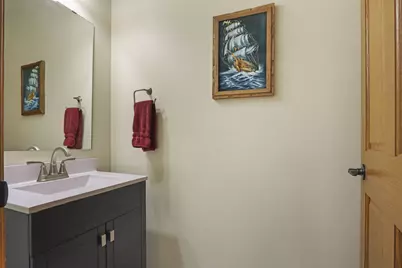 1138  Tall Oak Ct, Racine, WI 53406 - Photo 21