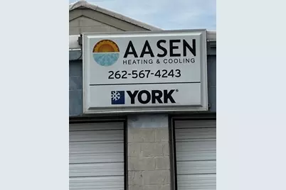 111 S Main St, Oconomowoc, WI 53066 - Photo 5