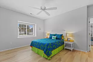 5384 S Hidden Dr, Greenfield, WI 53221 - Photo 19