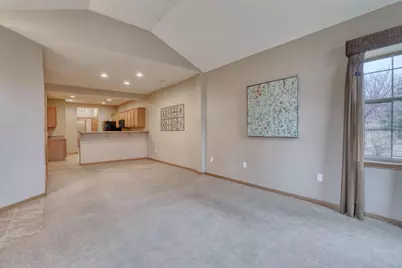 W155N7081  Amberleigh Cir, Menomonee Falls, WI 53051 - Photo 7