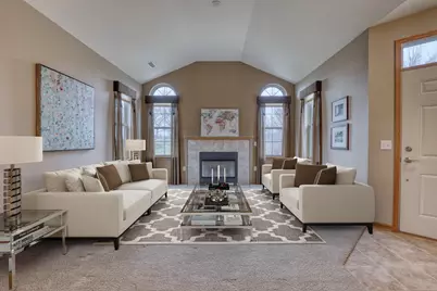 W155N7081  Amberleigh Cir, Menomonee Falls, WI 53051 - Photo 5