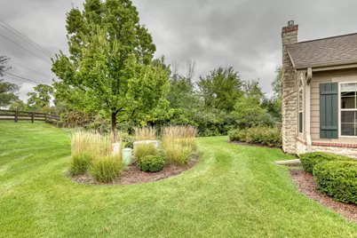 W155N7081  Amberleigh Cir, Menomonee Falls, WI 53051 - Photo 47