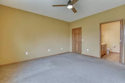 W155N7081  Amberleigh Cir, Menomonee Falls, WI 53051 - Photo 31