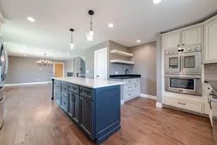 W1461 Maureen Ct, Bloomfield, WI 53147 - Photo 11