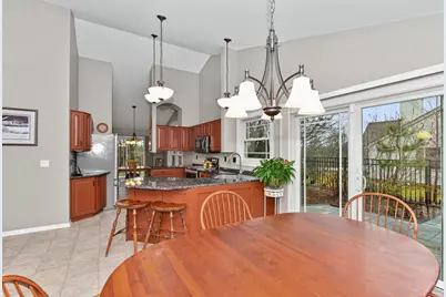 312  Manchester Dr, Waukesha, WI 53188 - Photo 13