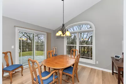 312  Manchester Dr, Waukesha, WI 53188 - Photo 9