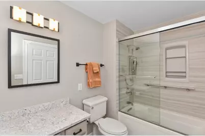 312  Manchester Dr, Waukesha, WI 53188 - Photo 19