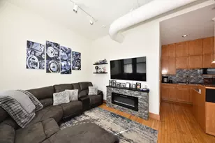 108 W Wells St, Milwaukee, WI 53203 - Photo 15