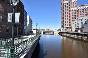 108 W Wells St, Milwaukee, WI 53203 - Photo 25