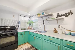 601 Edgewood Ave, South Milwaukee, WI 53172 - Photo 9