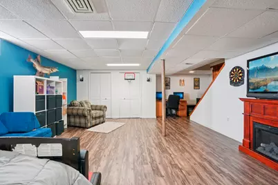 7254 S 38th St, Franklin, WI 53132 - Photo 19