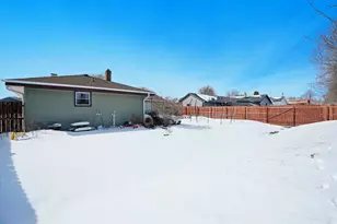 7254 S 38th St, Franklin, WI 53132 - Photo 31