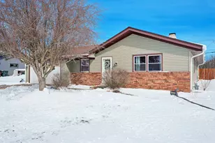 7254 S 38th St, Franklin, WI 53132 - Photo 33