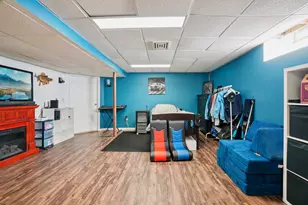 7254 S 38th St, Franklin, WI 53132 - Photo 17