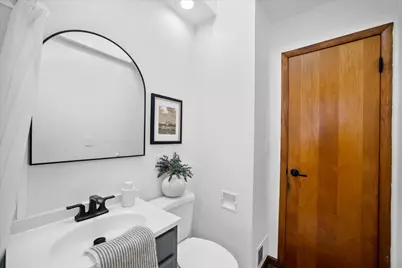 W166N8430  Dardis Ave, Menomonee Falls, WI 53051 - Photo 17